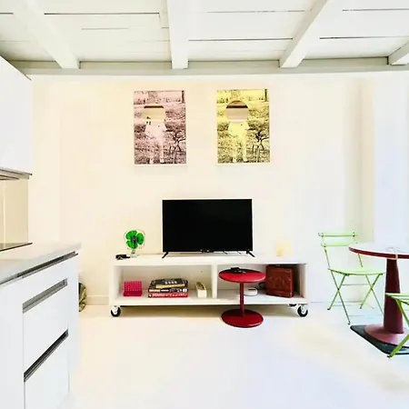 Apartment Studio Des Artistes Iconic