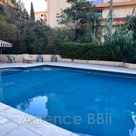 Appartement Grand Terrasse Et Piscine *