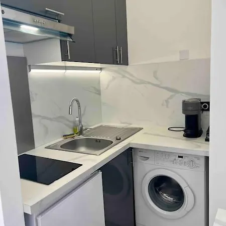 Beautiful & Cosy Studio - Port De Apartment