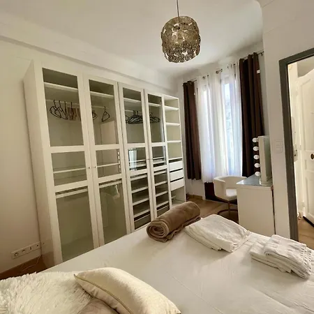 - T3 Rénové De 50 M2 Classé 2 étoiles Nice
