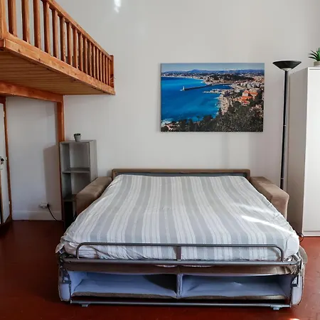 Apartment Beaux Studio En Plein Coeur Du Prestigieux Quartier Du Port Nice