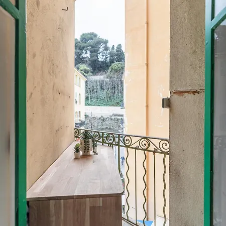 Lovely 2 Bdr Harbor Appartement Nice
