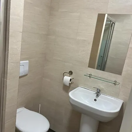 Lyonnais Hotel
