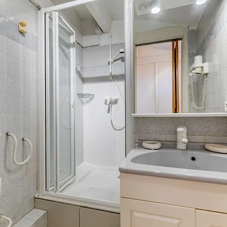 Apartment Massena - Wi-fi, Ac, Balcony, 3 Pers