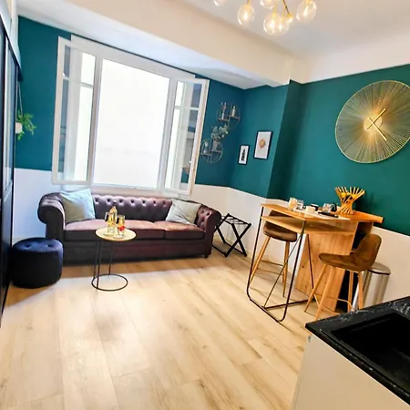 Superb Suite, * Nice
