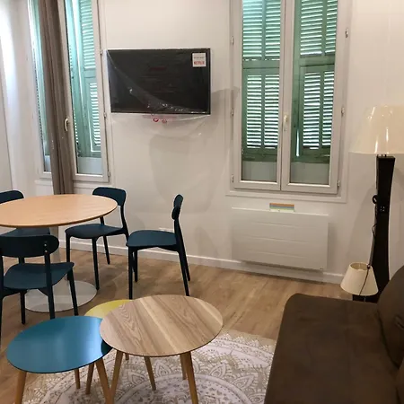 Cosy Next To Sea And Tramway In Nice