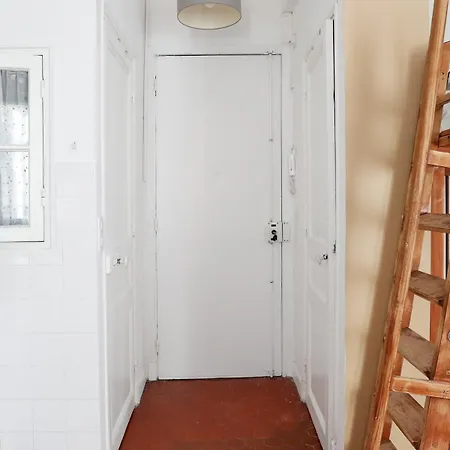 Beaux Studio En Plein Coeur Du Prestigieux Quartier Du Port