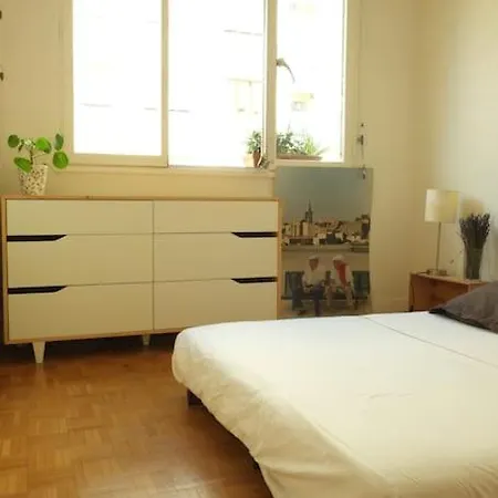 Apartment Sunny Garibaldi Port, Private Parking