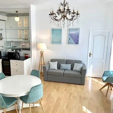 Appartement Saint Philippe - T3 Près De La