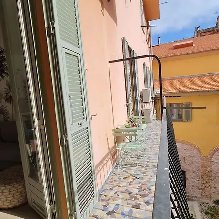 Jean Jaures - Vieux Superbe T2 Ensoleille Avec Grand Balcon Apartment Nice