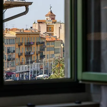 Vieux-nice Avec Soleil Et Vue Exceptionnelle ! Apartment
