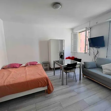 Beautiful & Cosy Studio - Port De Apartment *