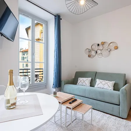 Charming Center 302 Apartment Nice