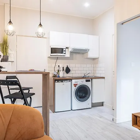 Le Petit Jean- Pres Gare Et Tram - Supermarchés - Wifi - Appartement