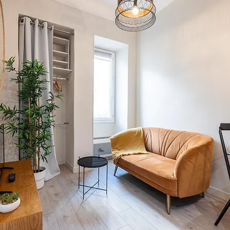 Le Petit Jean- Pres Gare Et Tram - Supermarchés - Wifi - Appartement *
