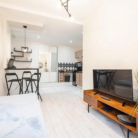Le Grand Jean - Pres Gare Et Tram - Supermarchés - Wifi - 3 Person Appartement *