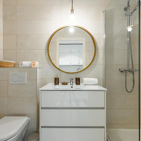 Lovely 1 Bdr Port Area Appartement Nice