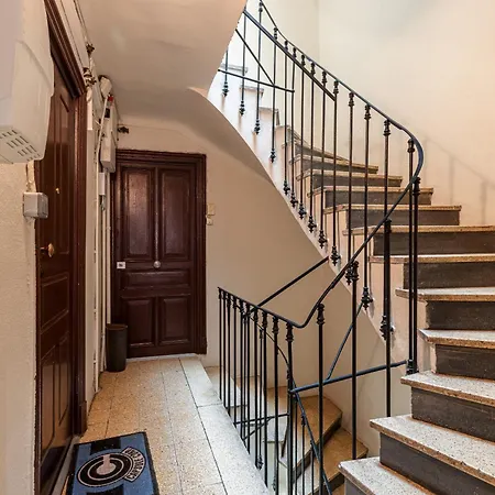 Lovely 1 Bdr Port Area Appartement Nice