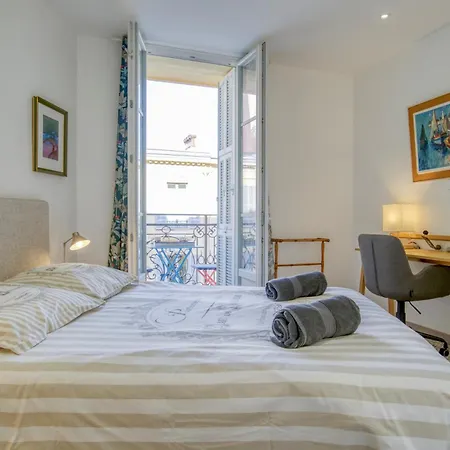 Sublime, Modern, Balconies, A/c, Refurbished * Nice