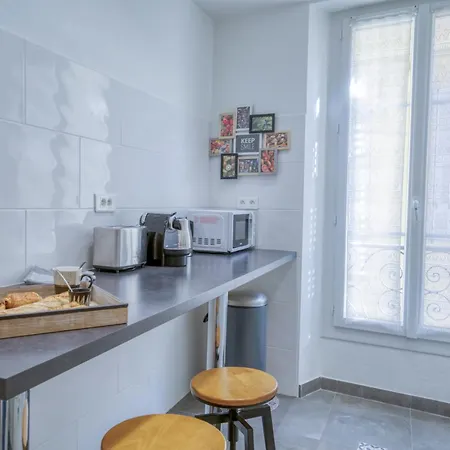 Appartement Sublime, Modern, Balconies, A/c, Refurbished