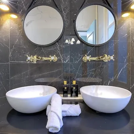 Luxury In Center Of Appartement *