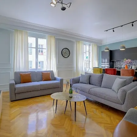 Luxury In Center Of Appartement *