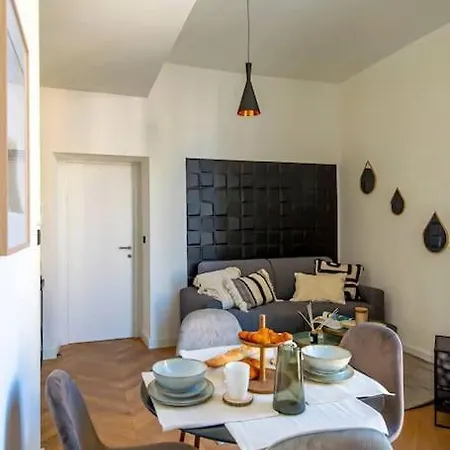 Apartment Elegant T2 Renove 4 Pers, Centre Nice, Climatise *