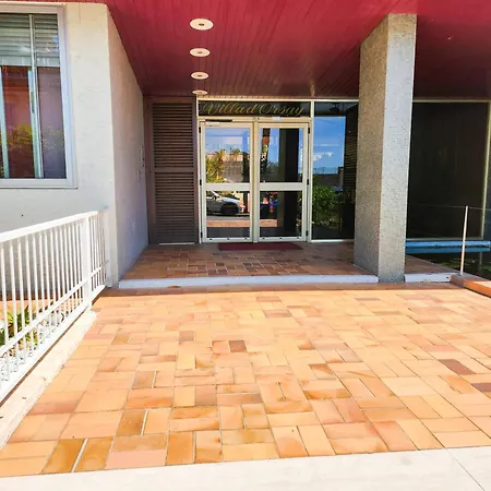 Appartement Studio- Mont Boron, Piscine Sur La