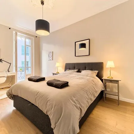 Luxury Homeplace In Center Apartment