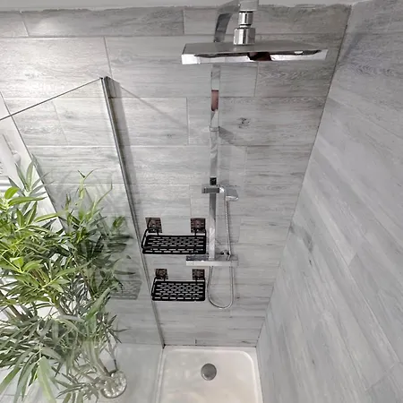 Apartment Bellet - Rooftop, Jacuzzi Et Vue Imprenable Sur Et