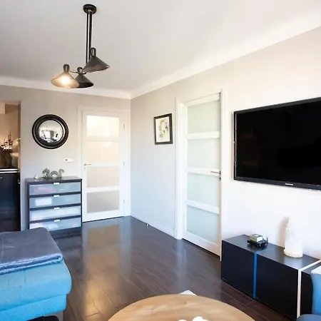 Apartment #39 Staywiz Us - Old Town 3 Bdr Ac Balcony 5mins Walk To Sea