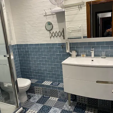 F4 120 M2 10 Minutes à Pieds Du Vieux Appartement