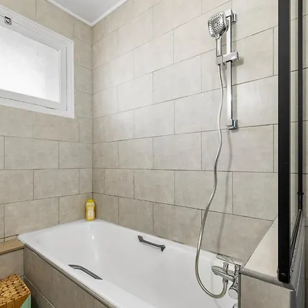 Renting - Philibert - Elegant Spacious Quiet Near The Port Free Parking Appartement Nice
