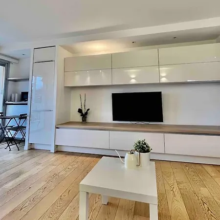 Cocon Ensoleille Avec Parking Gratuit Apartment Nice