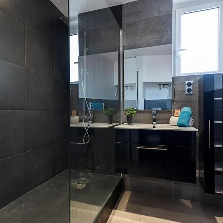 Ultra Central 1 Bdr - Massena Street Apartment Nice