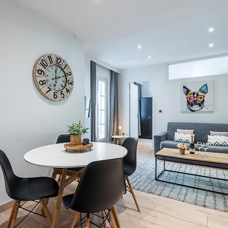 Ultra Central 1 Bdr - Massena Street Apartment *