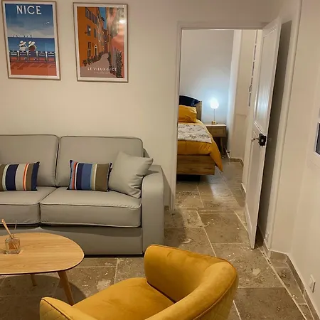 Appartement Vieux-nice 3 Pièces Confortable Et Calme Nice