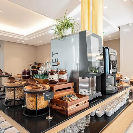 Apollinaire 4* Nice