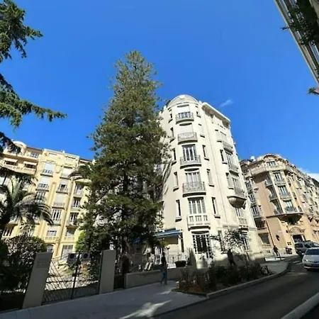 Appartement Luxueux 115m2, 3 Centre Avec Parking à 5 Min -climatisation *