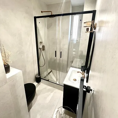 Appartement Luxueux 115m2, 3 Centre Avec Parking à 5 Min -climatisation *