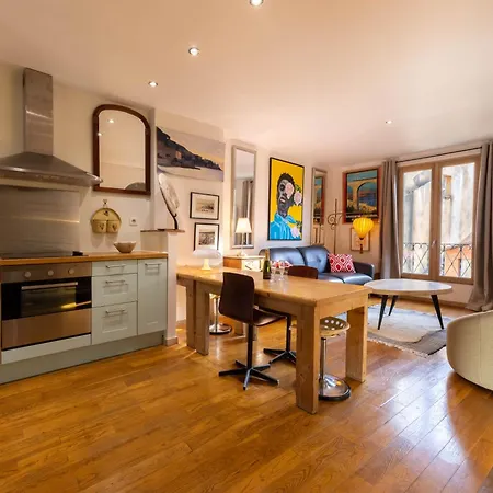 Spacious And Bright Flat Close To The : Heart Of Old * Nice