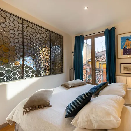 Appartement Spacious And Bright Flat Close To The : Heart Of Old