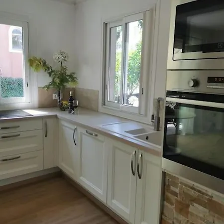 La Petite Niçoise Au Jacuzzi à 3 Min De La Nice
