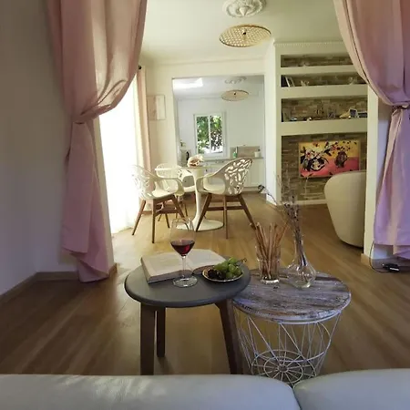 Villa La Petite Niçoise Au Jacuzzi à 3 Min De La *