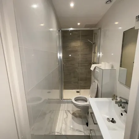 Appartement 4 Couchages Idealement Place Promenade Des Anglais / Cours Saleya