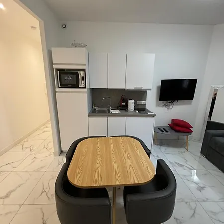 4 Couchages Idealement Place Promenade Des Anglais / Cours Saleya Appartement Nice
