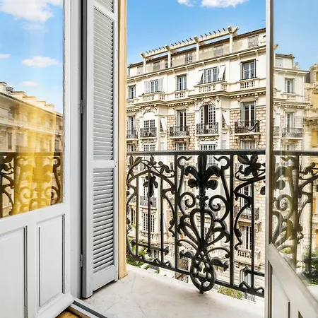 Renting - Foch - Luxury Bourgeois & Design At The Heart Of Appartement