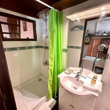 Abbaye - Spacieux Au Coeur Du Vieux-nice Appartement *