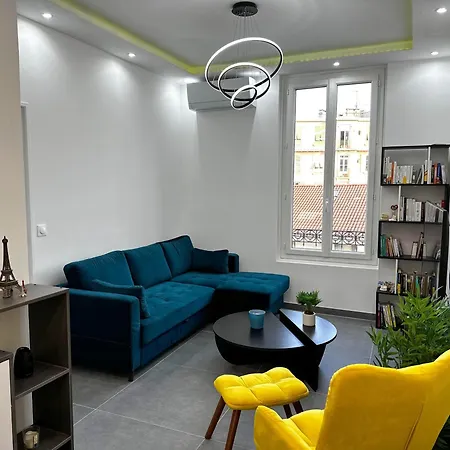 Liberation - Luxury & Design Apartment, 2 Private With 2 Private Bathroom For 2 Or Max 6 Person, Renovated, Modern, Ac, Wi-fi, Balcony, Calm, Tram Homestay *