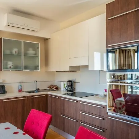 Georges V - Superb 100m2 With Ac Apartment